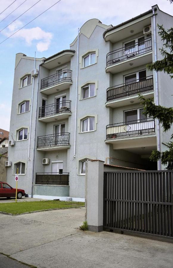 Crown Apartment 2 Subotica Eksteriør bilde